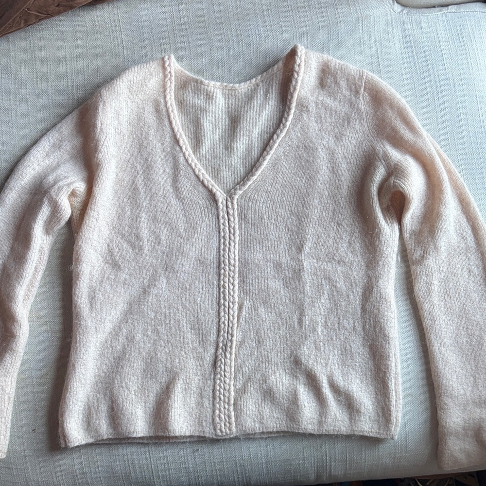 Sezane Women’s Light Pink V-Neck Cable-Trim Sweater
